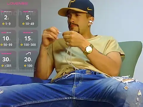 Keiviid online show from July 14, 2026, 3:33 am