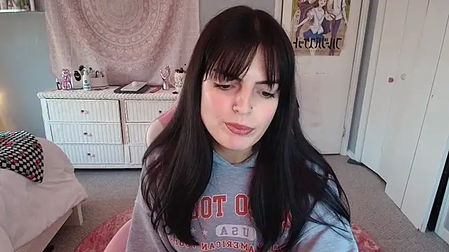 princesselysia online show from November 5, 2025, 4:29 pm