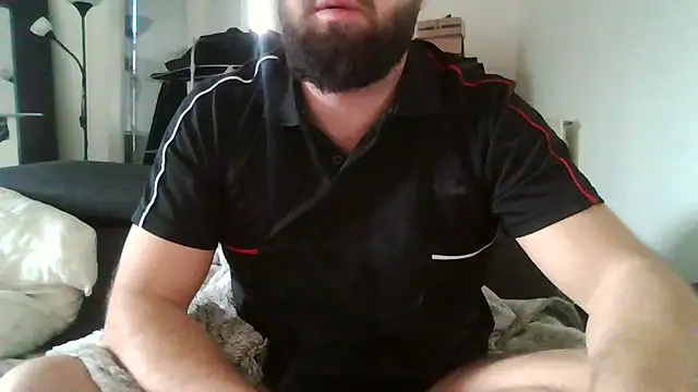 Snapshot of Zer_oki chatting on December 15, 2025, 9:24 am Zer oki online show from December 15, 2025, 9:24 am