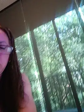 Snapshot of MirandaLatinaLovely chatting on June 19, 2026, 5:50 pm MirandaLatinaLovely online show from June 19, 2026, 5:50 pm