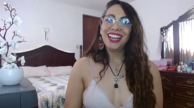 AloLovely  online show from March 18, 2025, 7:31 pm