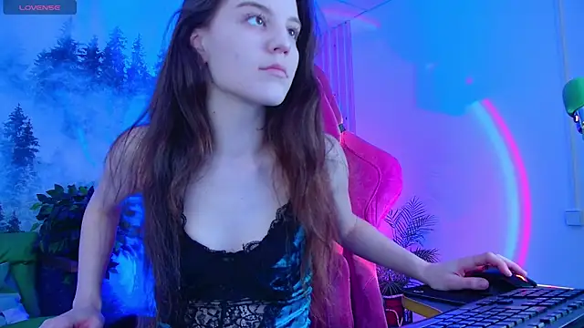 MilaStoyne online show from January 15, 2026, 7:46 am