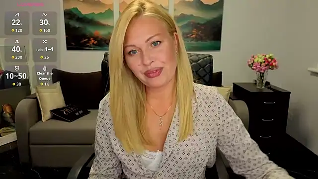 Snapshot of Mira_Whites chatting on July 29, 2026, 11:52 am Mira Whites online show from July 29, 2026, 11:52 am