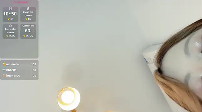 SylviaLing2007 online show from February 9, 2025, 6:05 pm