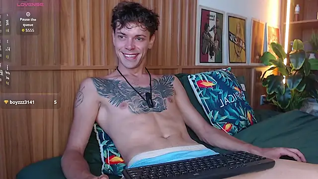 Snapshot of William_Henry_ chatting on July 17, 2026, 9:27 am William Henry online show from July 17, 2026, 9:27 am