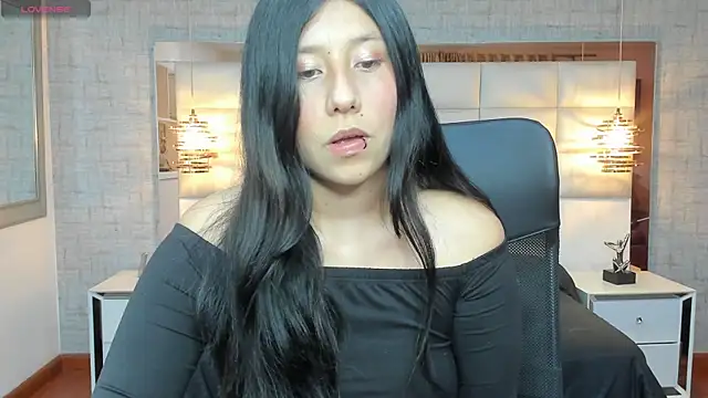 Nohemi louse online show from September 13, 2025, 7:02 pm