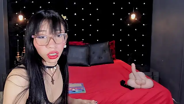 Mara Gonzalez online show from October 9, 2025, 12:36 pm