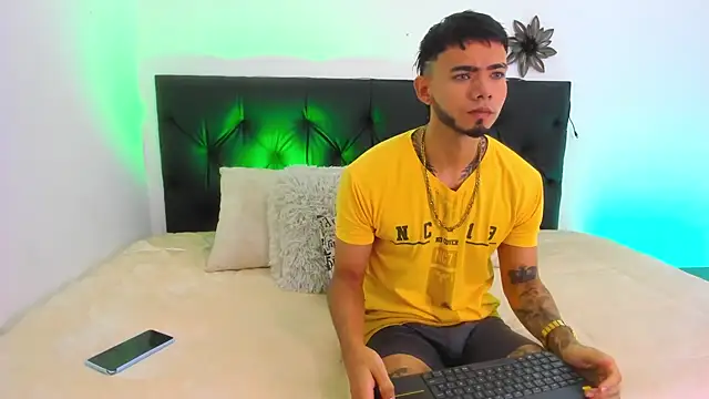 Niick01  online show from March 16, 2025, 12:00 pm