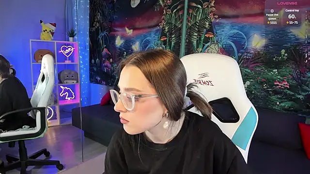 Snapshot of kaisajenner chatting on January 31, 2025, 9:05 pm kaisajenner online show from January 31, 2025, 9:05 pm