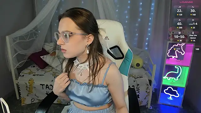 Snapshot of kaisajenner chatting on February 7, 2025, 12:39 pm kaisajenner online show from February 7, 2025, 12:39 pm