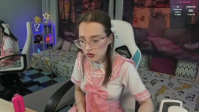 Snapshot of kaisajenner chatting on February 9, 2025, 4:29 pm kaisajenner online show from February 9, 2025, 4:29 pm