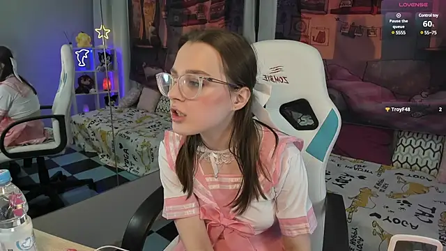 Snapshot of kaisajenner chatting on February 9, 2025, 8:56 pm kaisajenner online show from February 9, 2025, 8:56 pm