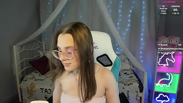 Snapshot of kaisajenner chatting on February 17, 2025, 1:15 am kaisajenner online show from February 17, 2025, 1:15 am