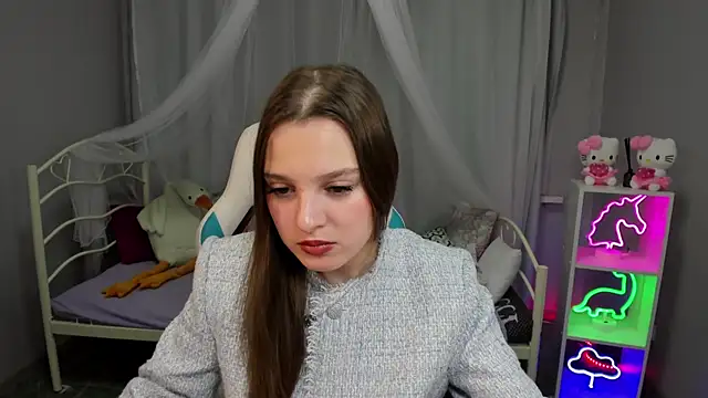 Snapshot of kaisajenner chatting on November 21, 2025, 6:17 pm kaisajenner online show from November 21, 2025, 6:17 pm