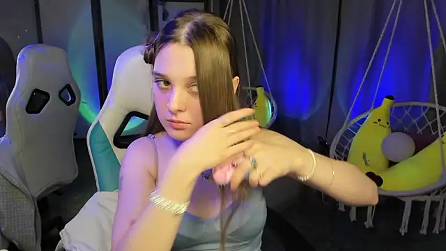 kaisajenner online show from March 9, 2026, 9:57 am