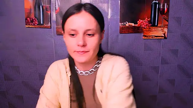 Snapshot of ValeriaHeart_ chatting on February 10, 2025, 12:29 pm ValeriaHeart online show from February 10, 2025, 12:29 pm