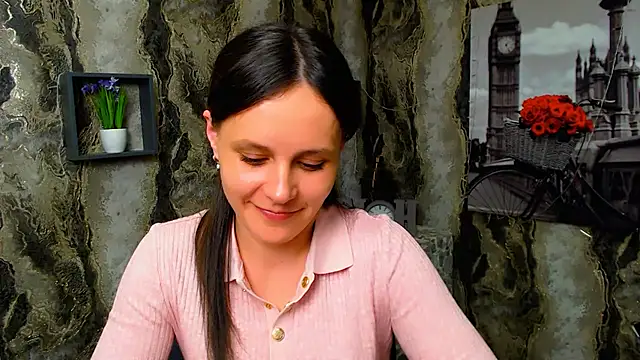 Snapshot of ValeriaHeart_ chatting on March 3, 2025, 3:31 pm ValeriaHeart online show from March 3, 2025, 3:31 pm