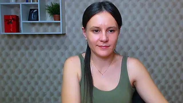 Snapshot of ValeriaHeart_ chatting on December 5, 2025, 2:58 pm ValeriaHeart online show from December 5, 2025, 2:58 pm