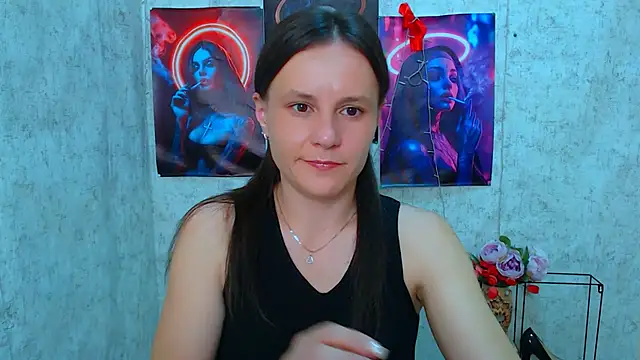 Snapshot of ValeriaHeart_ chatting on March 10, 2026, 2:44 pm ValeriaHeart online show from March 10, 2026, 2:44 pm