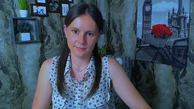 Snapshot of ValeriaHeart_ chatting on May 23, 2026, 1:37 pm ValeriaHeart online show from May 23, 2026, 1:37 pm