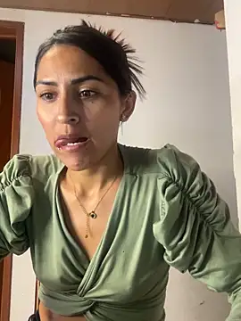 Snapshot of Sofiadelacruz chatting on September 12, 2025, 5:46 pm Sofiadelacruz online show from September 12, 2025, 5:46 pm