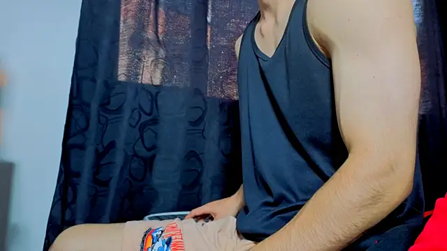 Snapshot of roan_birkin chatting on August 2, 2026, 6:28 pm roan birkin online show from August 2, 2026, 6:28 pm