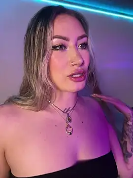 Snapshot of Lally_Valencia__ chatting on October 25, 2025, 6:10 am Lally Valencia online show from October 25, 2025, 6:10 am