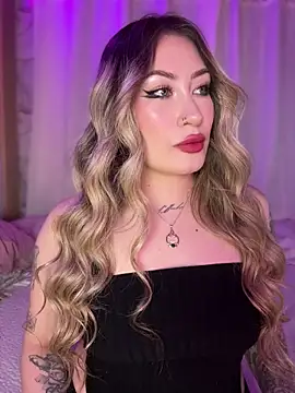 Snapshot of Lally_Valencia__ chatting on June 27, 2026, 3:00 am Lally Valencia online show from June 27, 2026, 3:00 am
