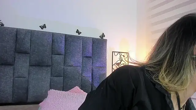 Violetta Ficher online show from November 12, 2025, 2:12 am