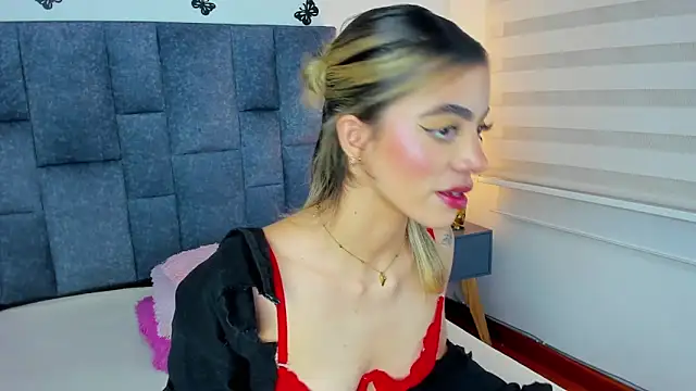 Violetta Ficher online show from April 26, 2026, 2:42 am