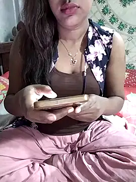 monekhan123 online show from February 3, 2025, 5:14 pm