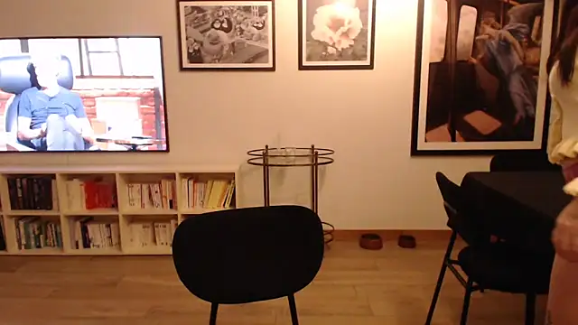 Snapshot of Orgasmille chatting on February 13, 2025, 8:17 am Orgasmille online show from February 13, 2025, 8:17 am