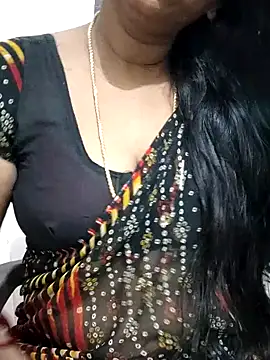 Snapshot of Tamil_Meera12 chatting on May 3, 2026, 3:01 am Tamil Meera12 online show from May 3, 2026, 3:01 am