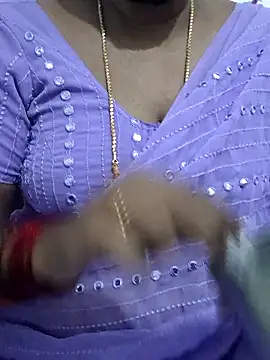 Snapshot of Tamil_Meera12 chatting on May 5, 2026, 5:10 pm Tamil Meera12 online show from May 5, 2026, 5:10 pm