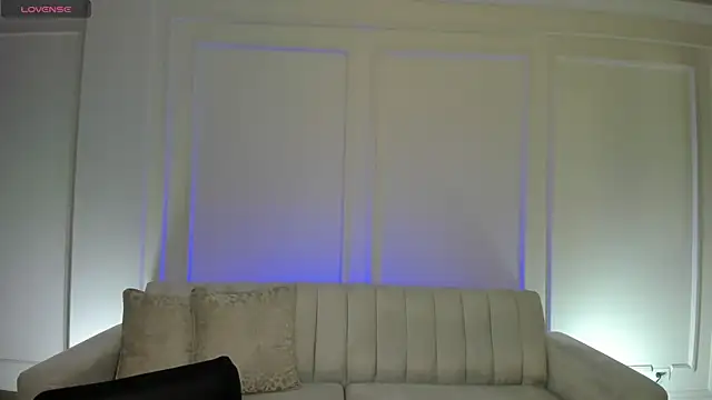 Snapshot of BeccaBaxter chatting on May 12, 2026, 12:13 pm BeccaBaxter online show from May 12, 2026, 12:13 pm