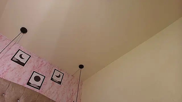 Raichell  online show from March 6, 2026, 4:03 pm