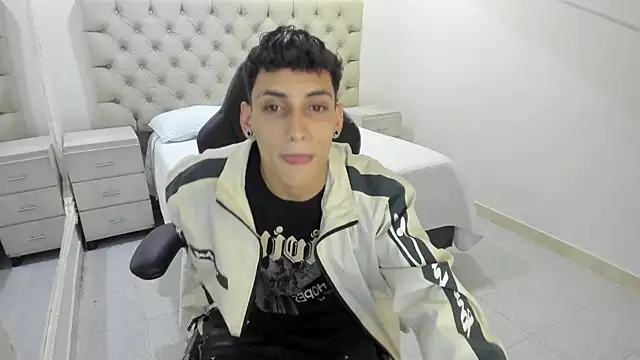 Snapshot of JhoanLeandro chatting on January 7, 2026, 5:10 am JhoanLeandro online show from January 7, 2026, 5:10 am