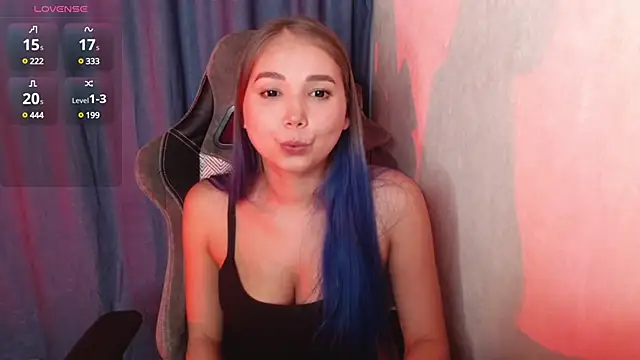 Snapshot of Stormy-Sea chatting on March 18, 2025, 3:10 pm Stormy-Sea online show from March 18, 2025, 3:10 pm