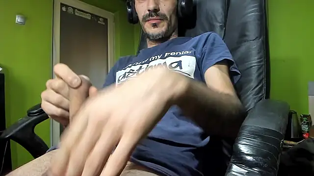 BigCumShoot online show from March 11, 2026, 5:35 am