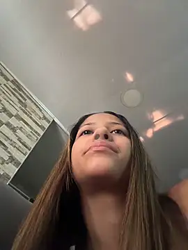 Snapshot of vicky_bass chatting on November 11, 2025, 9:26 pm vicky bass online show from November 11, 2025, 9:26 pm