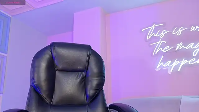 AmaiaHaywood online show from November 12, 2025, 5:19 am