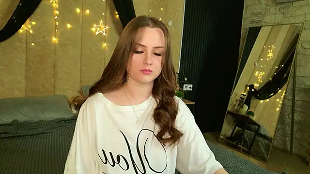 Snapshot of Kendra_Parlow chatting on May 5, 2026, 8:39 pm Kendra Parlow online show from May 5, 2026, 8:39 pm