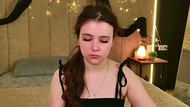 Pauline Heaven online show from May 21, 2026, 5:58 am