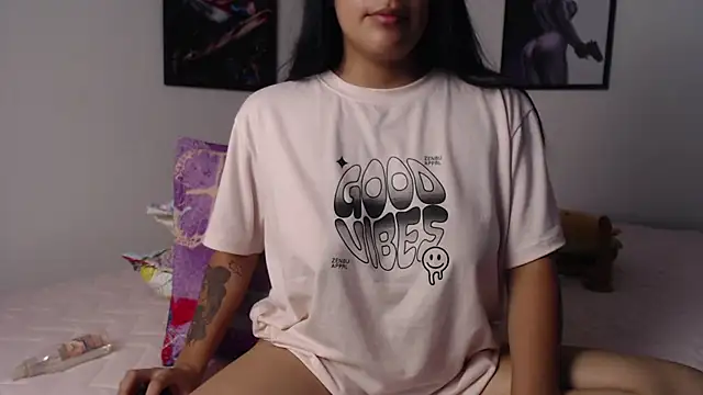 Snapshot of ariana_sweet87 chatting on February 18, 2025, 11:30 pm ariana sweet87 online show from February 18, 2025, 11:30 pm