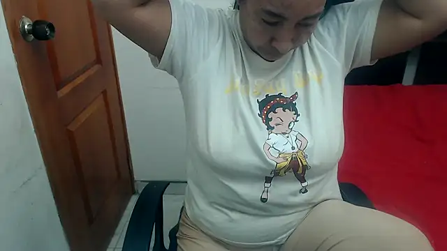 Snapshot of Siblleyx chatting on February 25, 2025, 7:03 pm Siblleyx online show from February 25, 2025, 7:03 pm