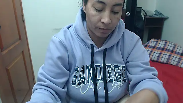 Snapshot of Siblleyx chatting on March 19, 2025, 12:15 am Siblleyx online show from March 19, 2025, 12:15 am