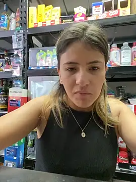 Andrea18 blonde online show from May 4, 2026, 5:20 pm