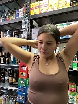 Andrea18 blonde online show from May 28, 2026, 3:31 pm