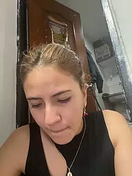 Andrea18 blonde online show from June 29, 2026, 5:24 pm