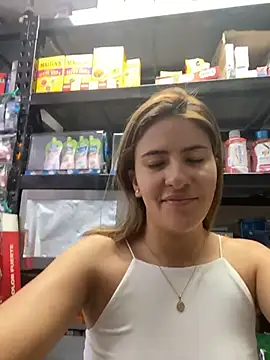 Andrea18 blonde online show from July 19, 2026, 3:38 pm